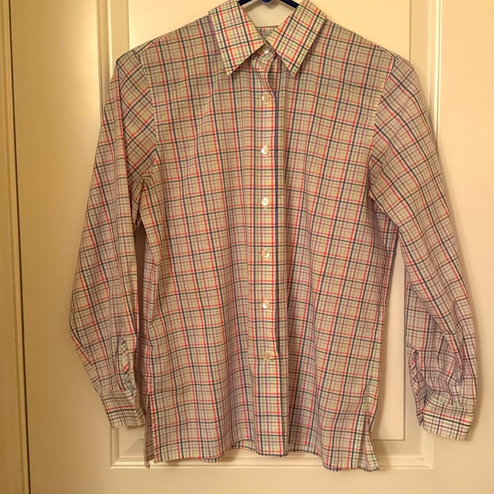 Foxcroft Womens Wrinkle Free Long Sleeve Size 4 Petite Pink Pattern